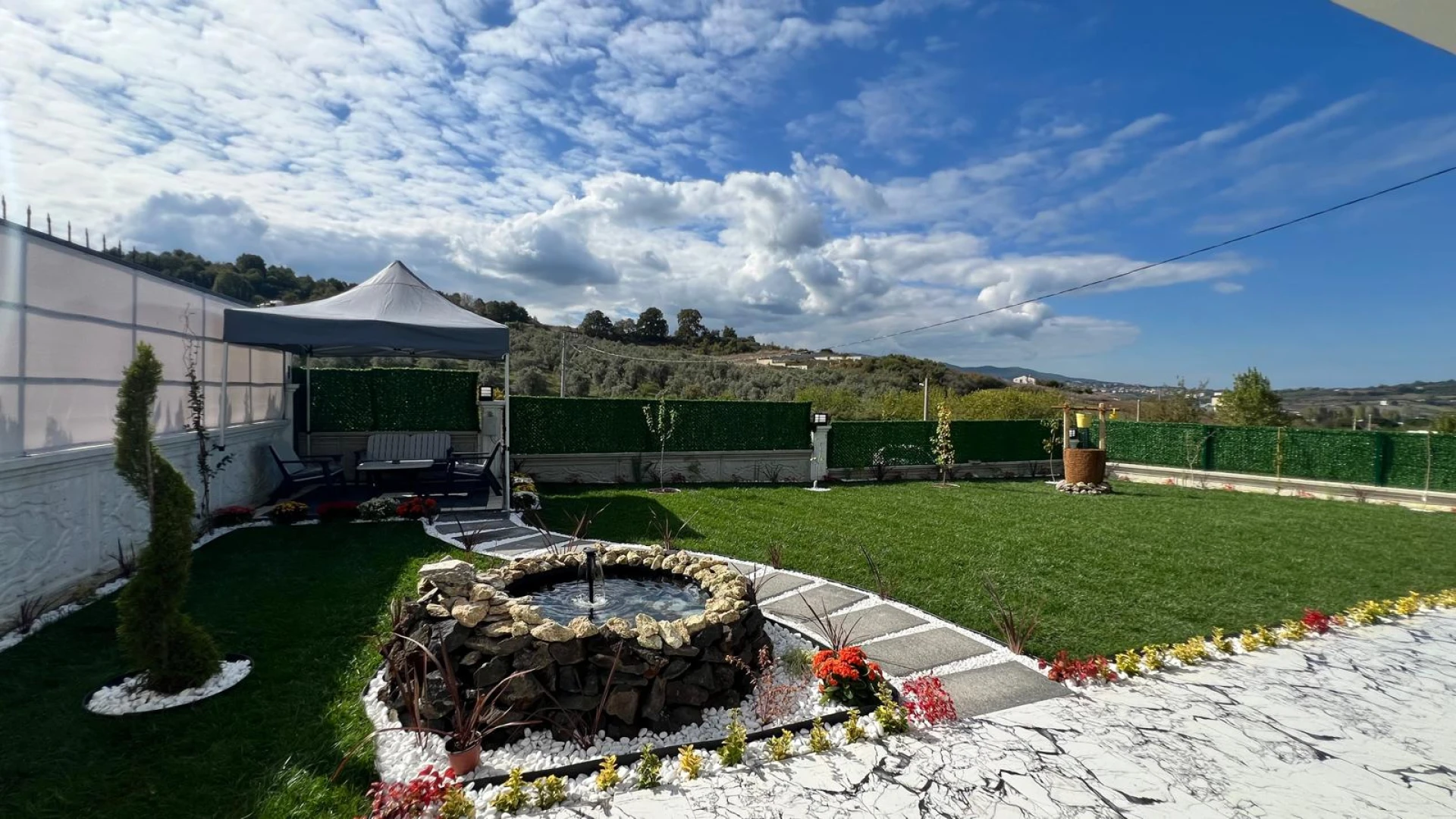 AKKÖY'DE ULTRA LÜKS 4+1 FULL EŞYALI SATILIK VİLLA